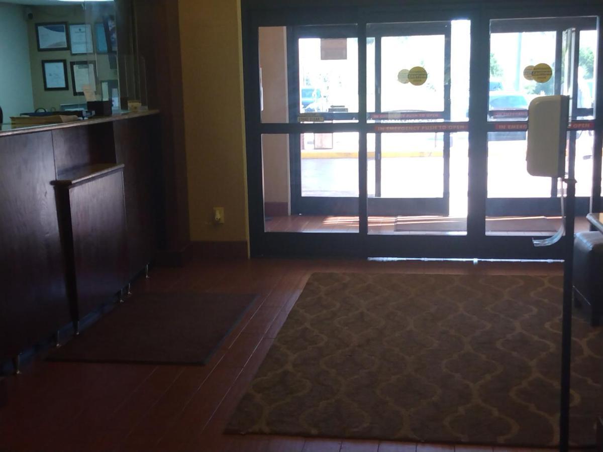 Comfort Inn Livingston Buitenkant foto