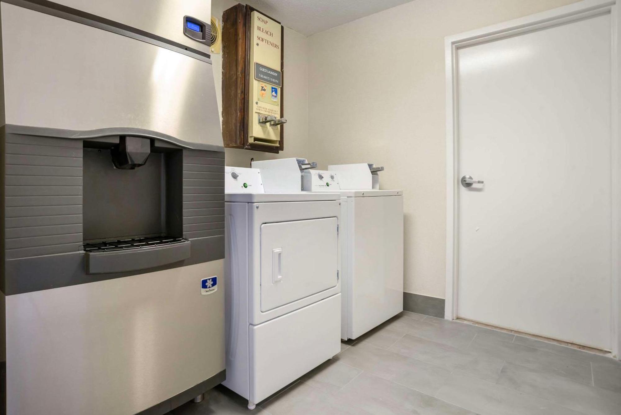 Comfort Inn Livingston Buitenkant foto