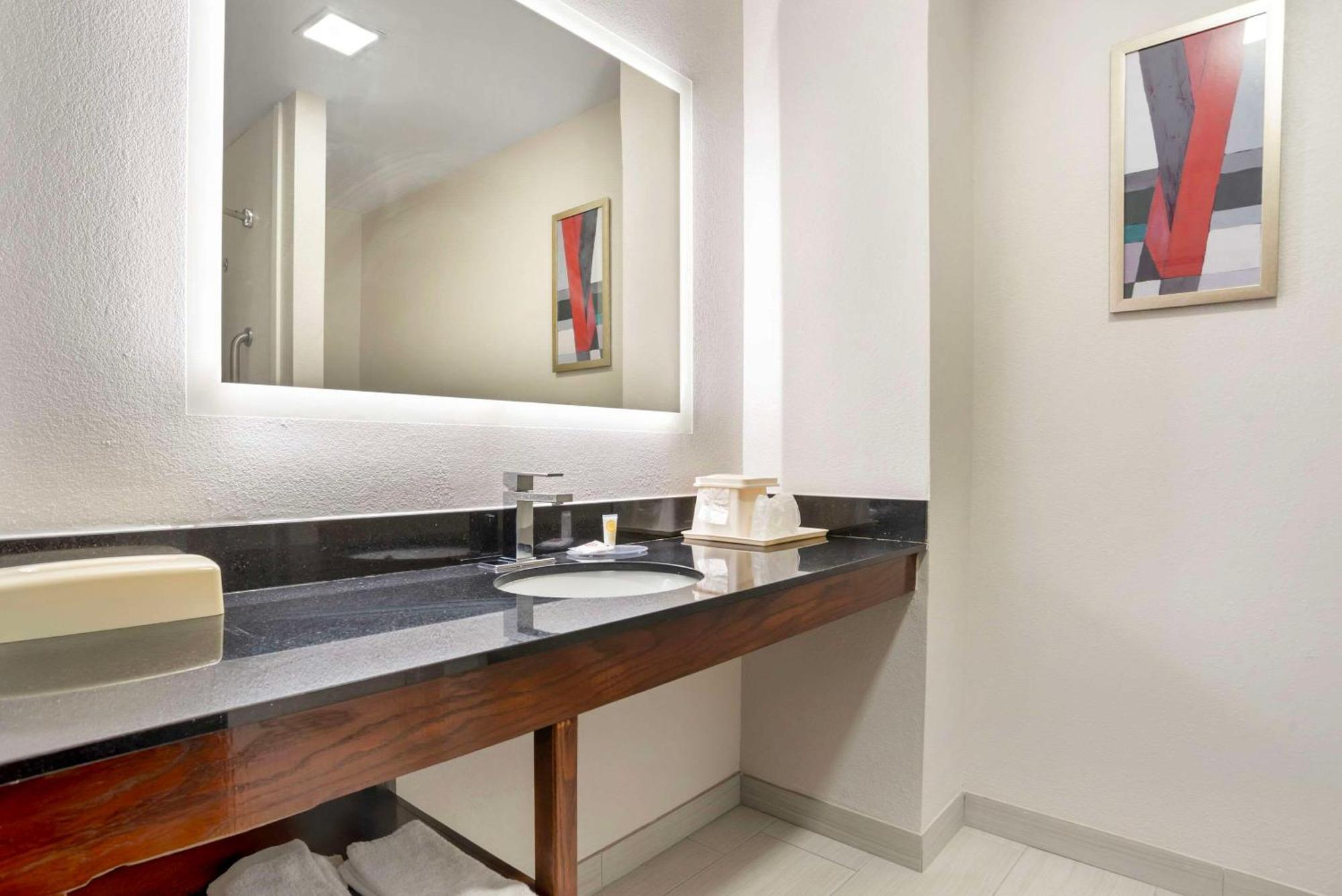 Comfort Inn Livingston Buitenkant foto